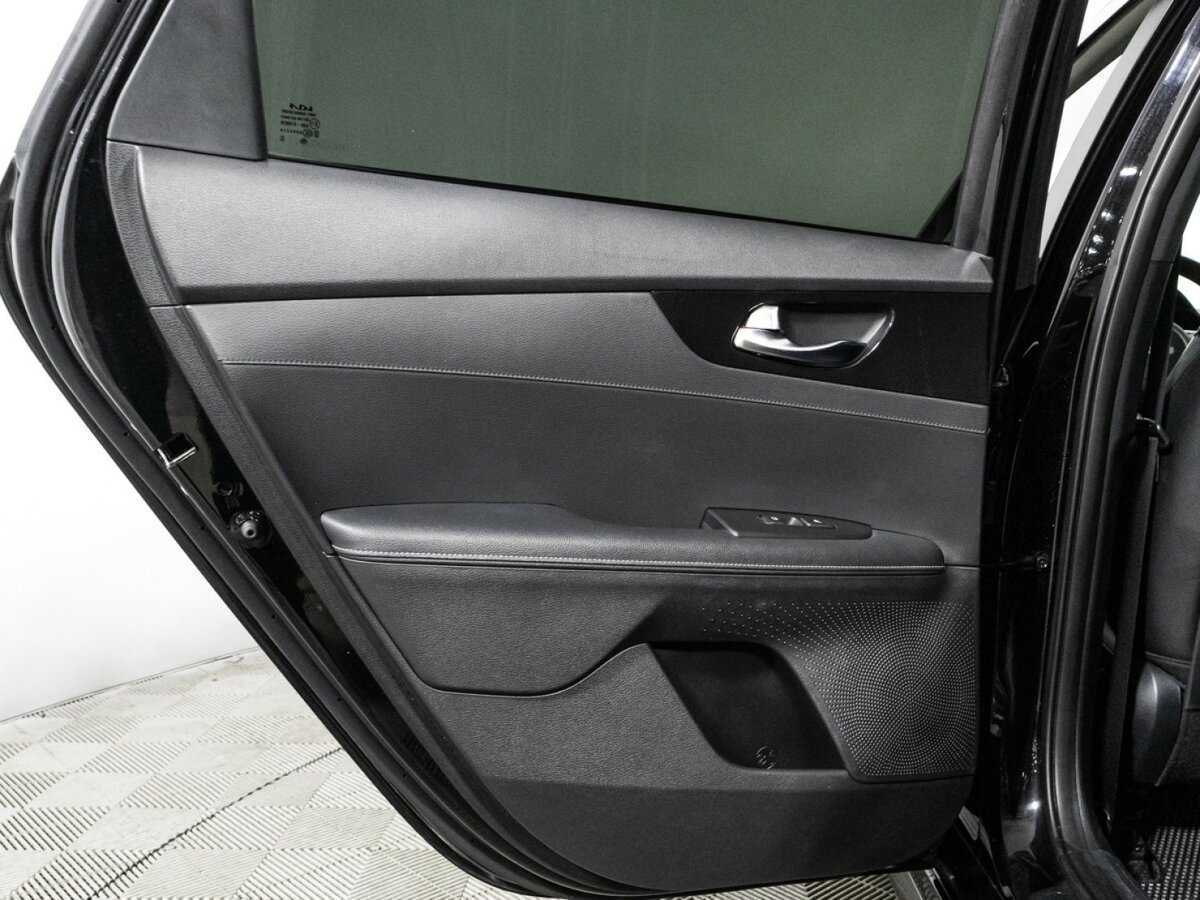 Купить Kia Cerato с пробегом. Фото: #25