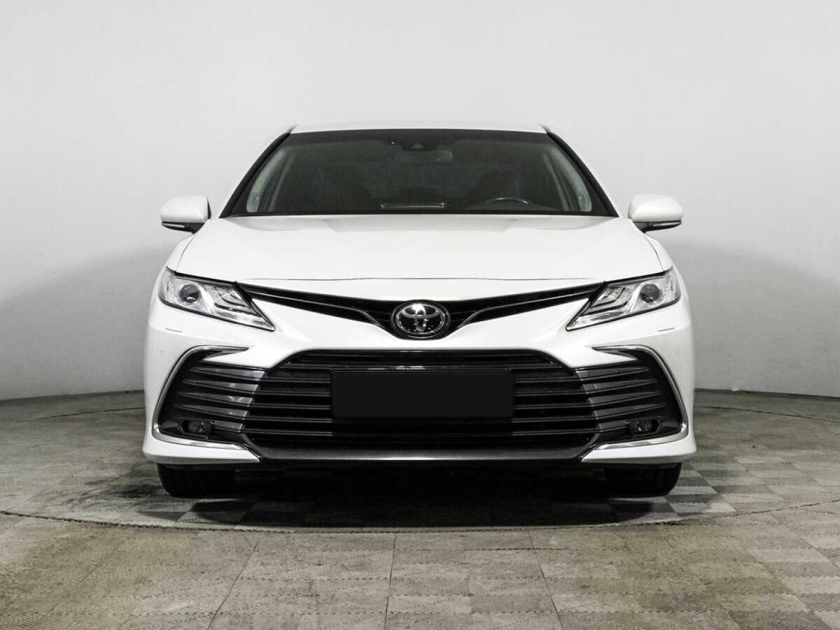 Купить Toyota Camry с пробегом. Фото: #1