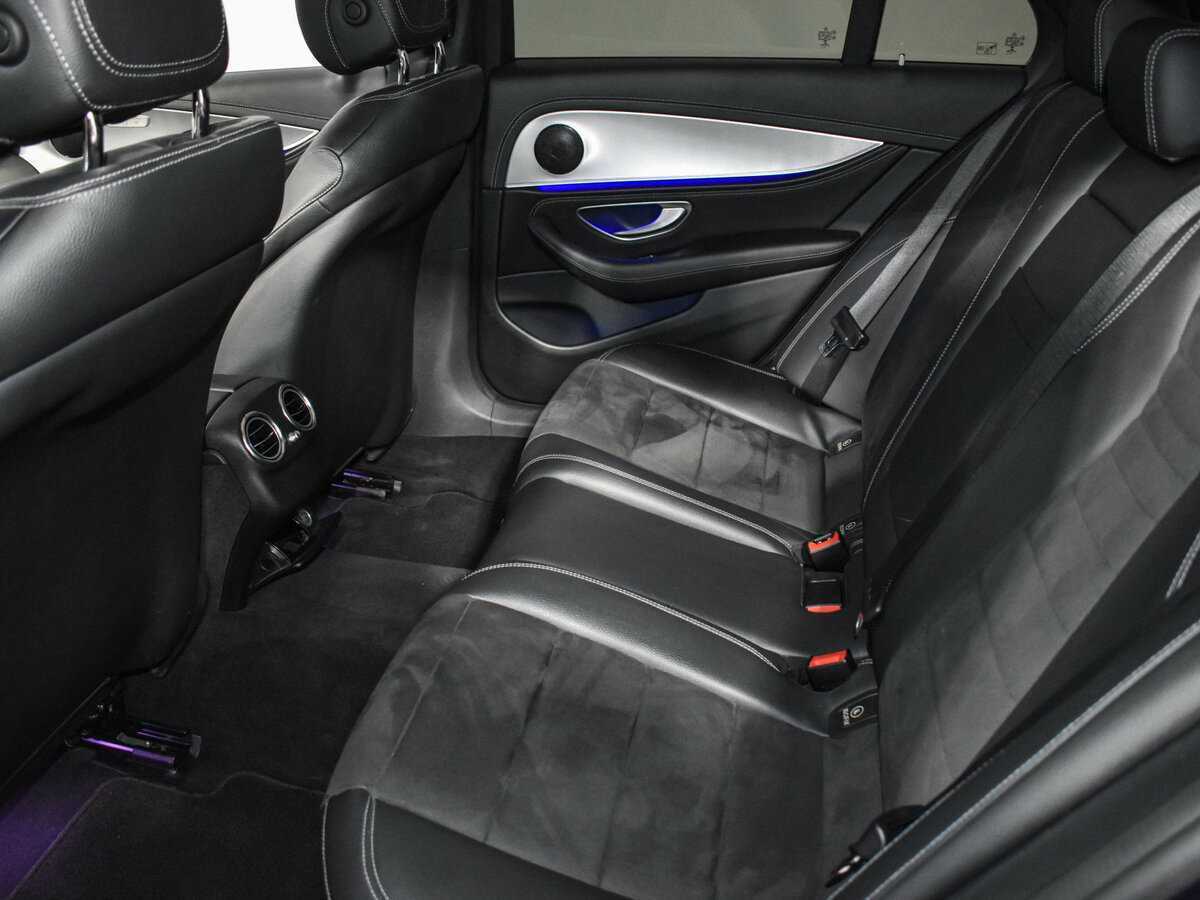 Купить Mercedes-Benz E-Класс с пробегом. Фото: #10