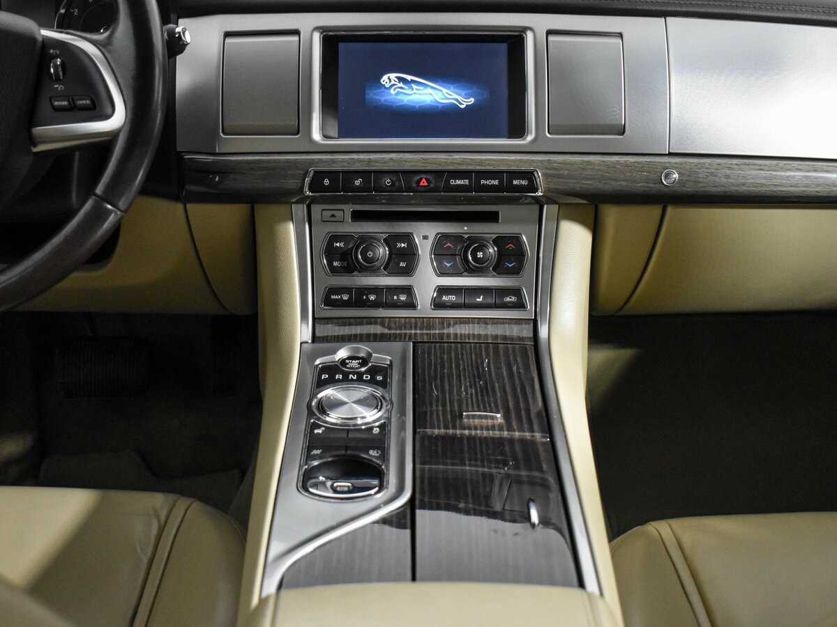 Купить Jaguar XF с пробегом. Фото: #12