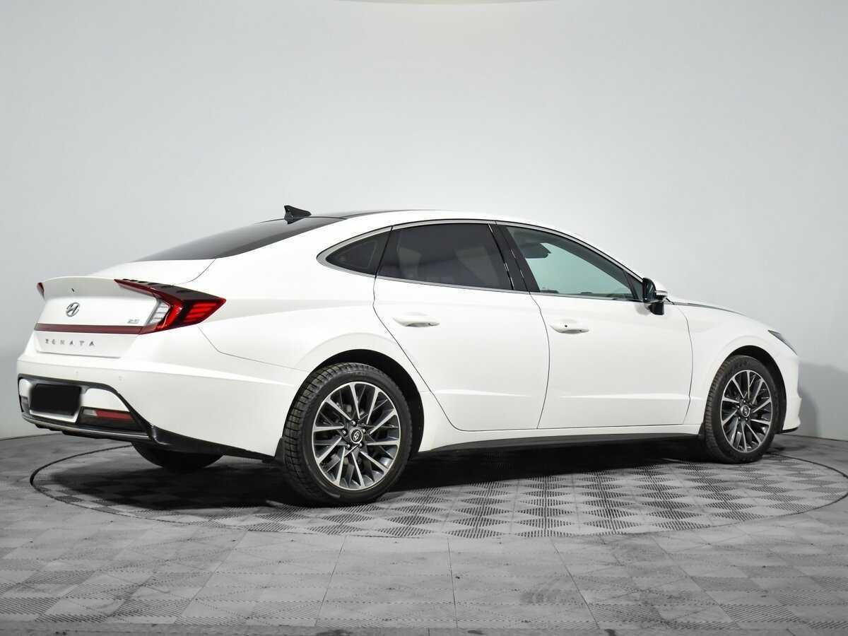 Купить Hyundai Sonata с пробегом. Фото: #3