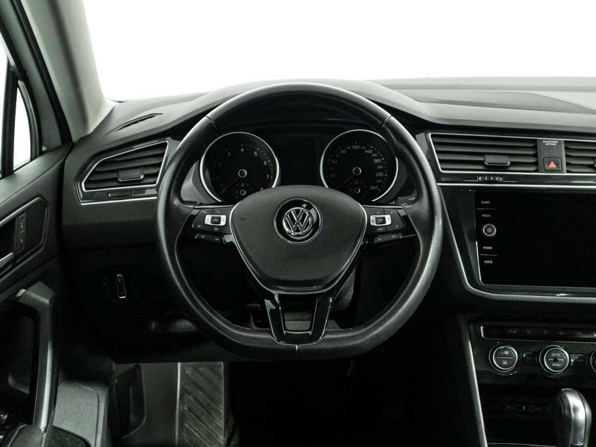 Купить Volkswagen Tiguan с пробегом. Фото: #16