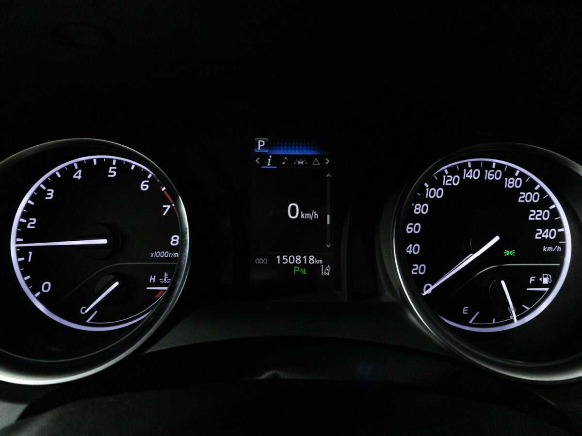 Купить Toyota Camry с пробегом. Фото: #10