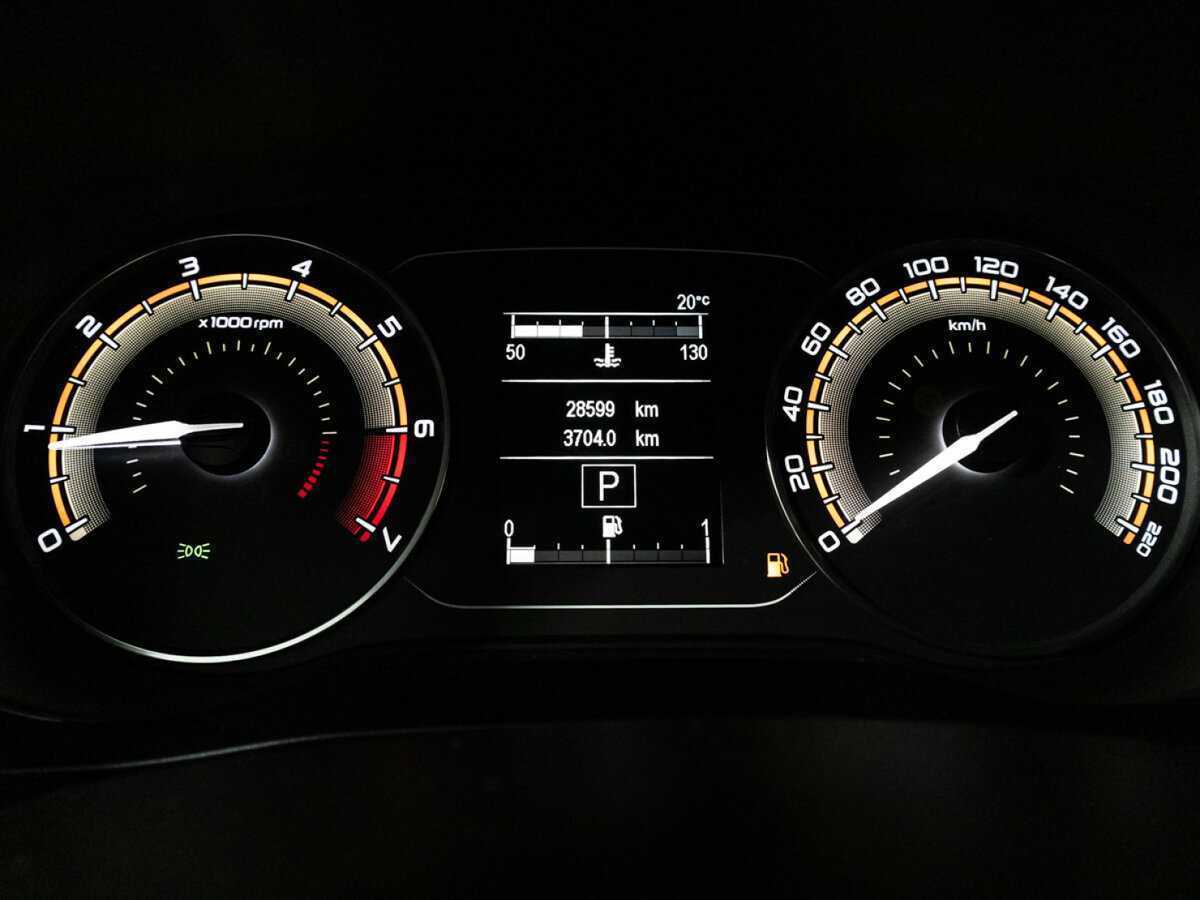 Купить Lada (ВАЗ) Vesta с пробегом. Фото: #11