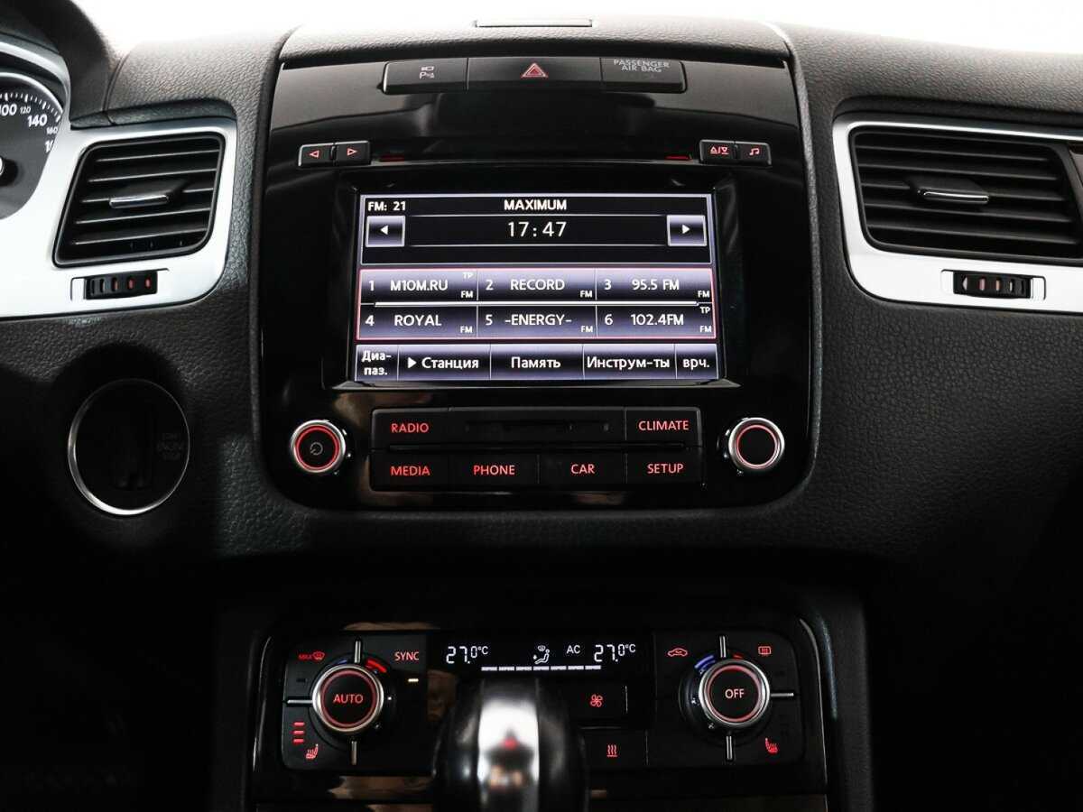 Купить Volkswagen Touareg с пробегом. Фото: #15