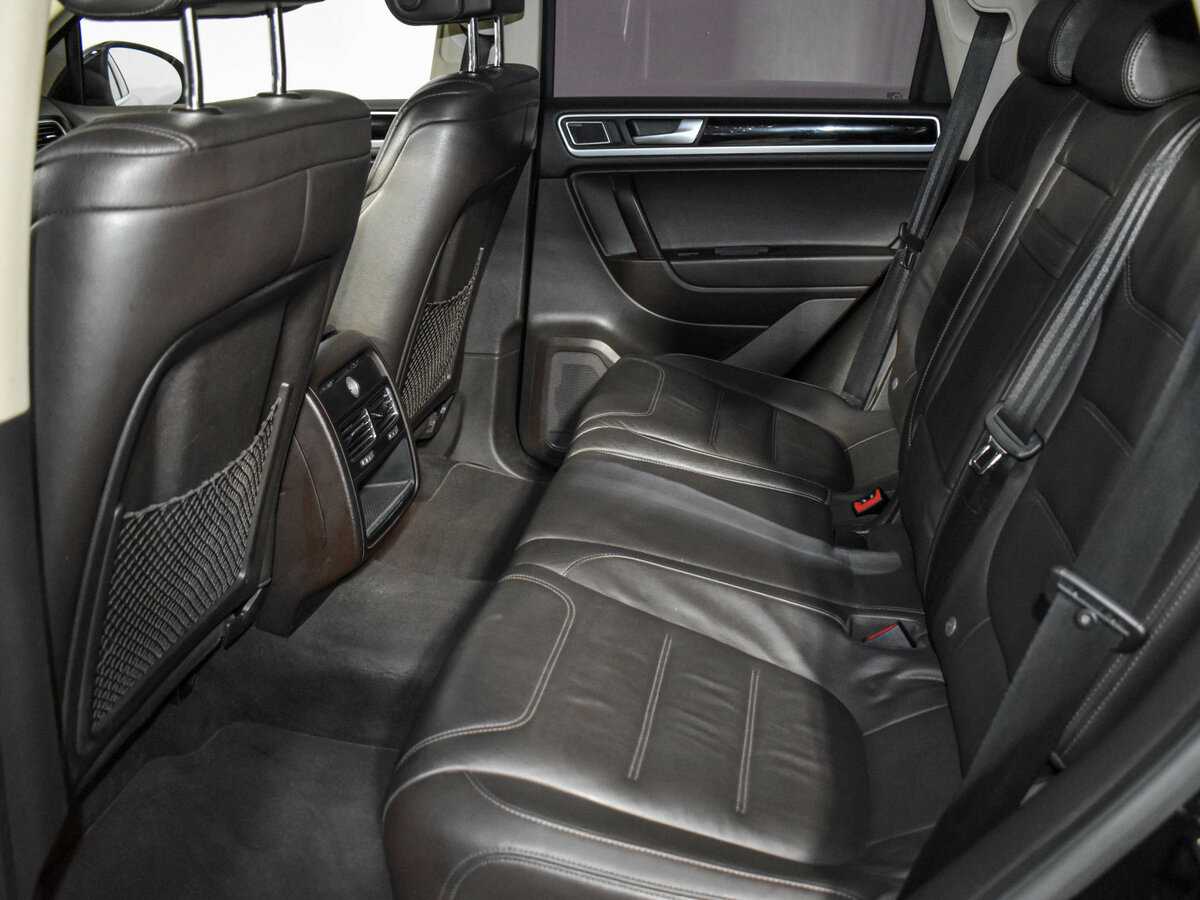 Купить Volkswagen Touareg с пробегом. Фото: #11