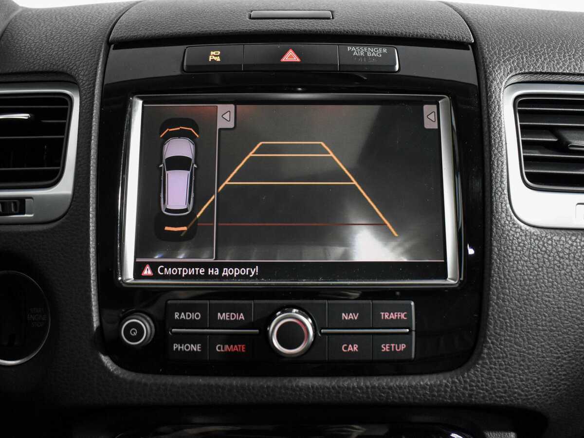 Купить Volkswagen Touareg с пробегом. Фото: #17