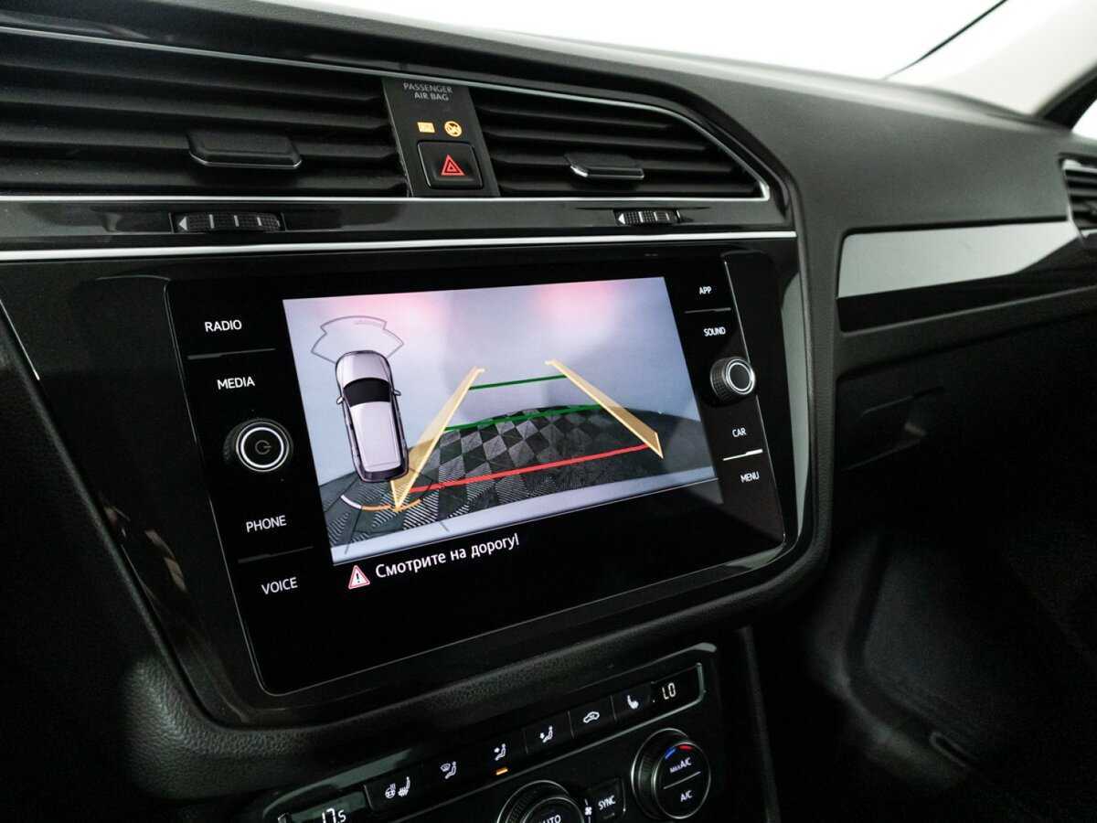 Купить Volkswagen Tiguan с пробегом. Фото: #15