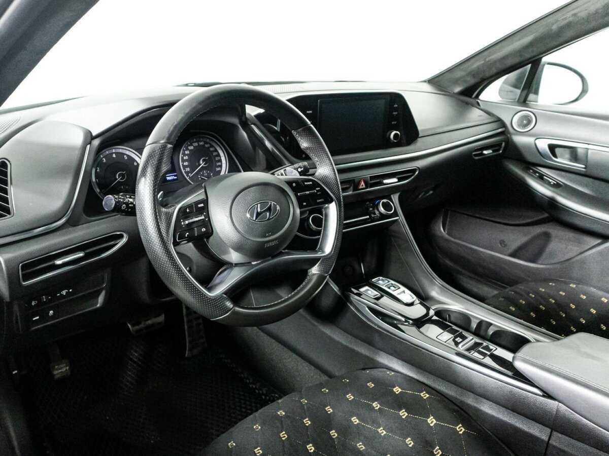 Купить Hyundai Sonata с пробегом. Фото: #10