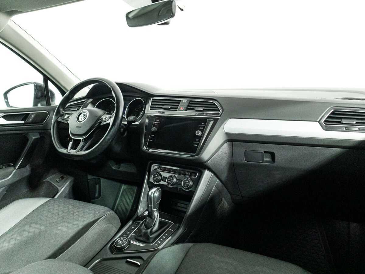 Купить Volkswagen Tiguan с пробегом. Фото: #8