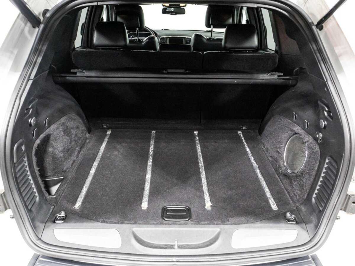 Купить Jeep Grand Cherokee с пробегом. Фото: #11