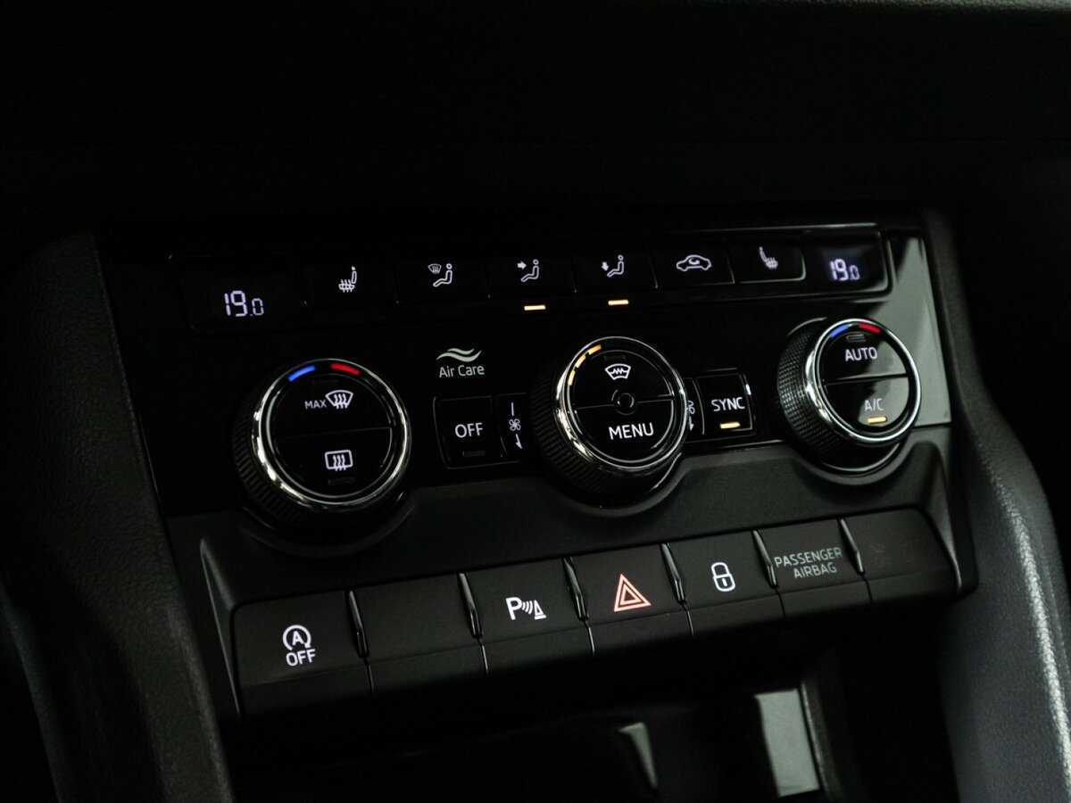 Купить Skoda Karoq с пробегом. Фото: #17
