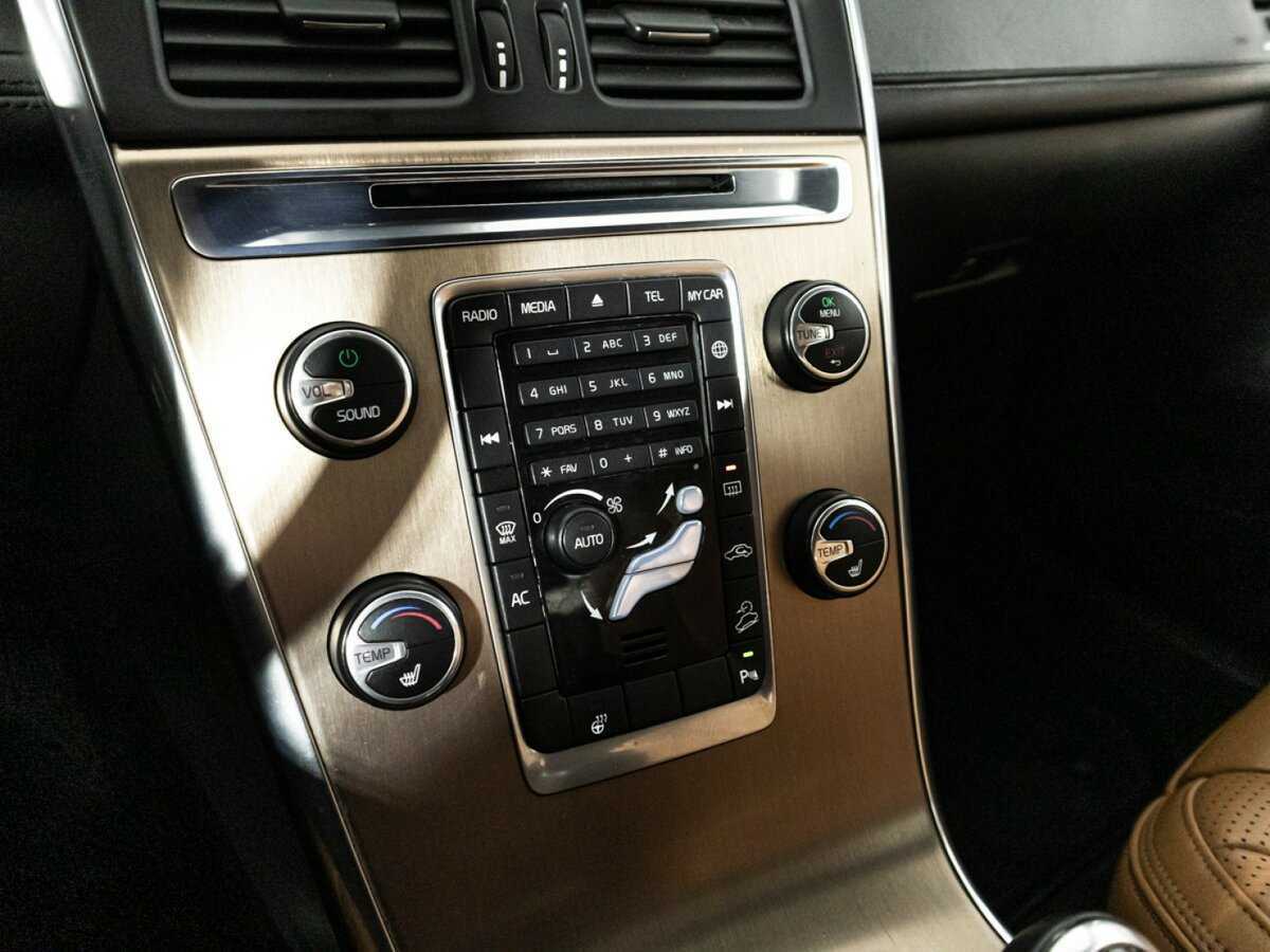 Купить Volvo XC60 с пробегом. Фото: #17