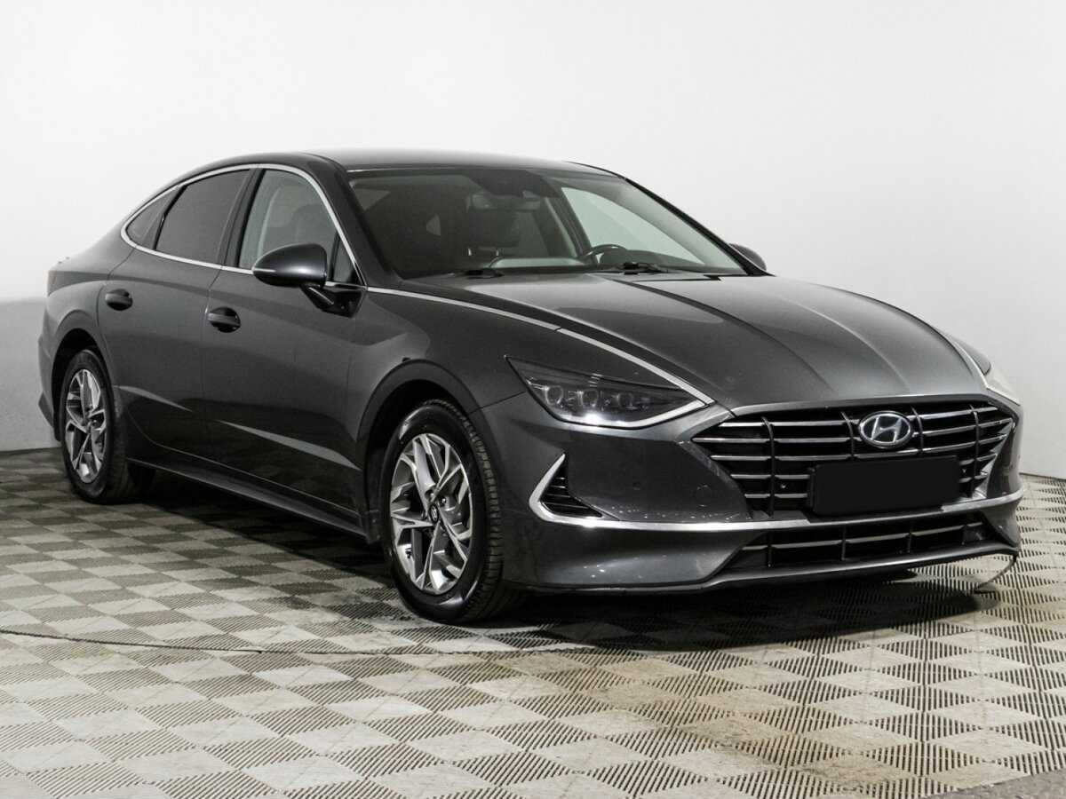 Купить Hyundai Sonata с пробегом. Фото: #2