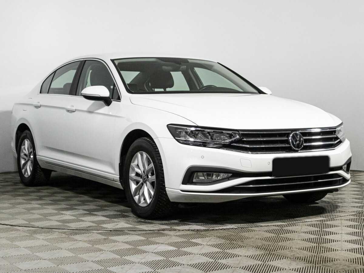 Купить Volkswagen Passat с пробегом. Фото: #2
