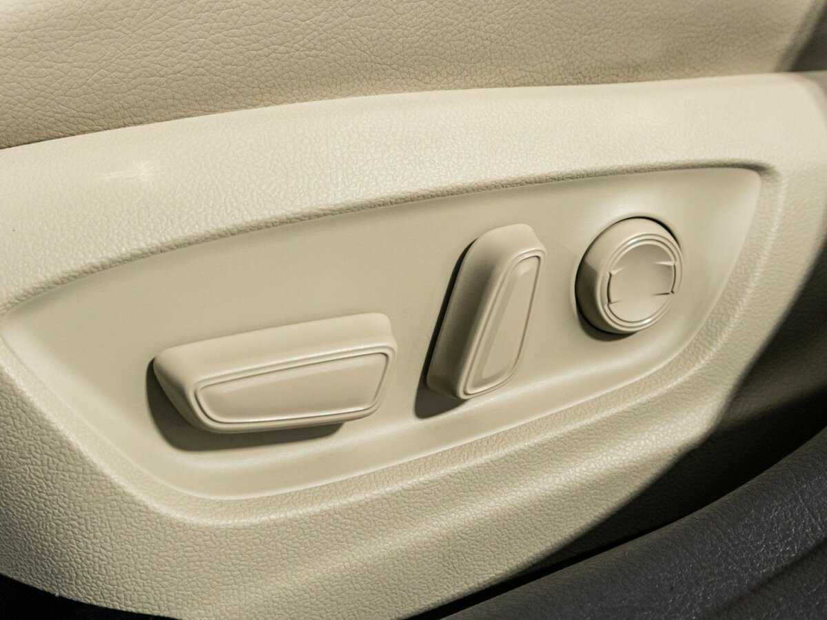 Купить Toyota Camry с пробегом. Фото: #15