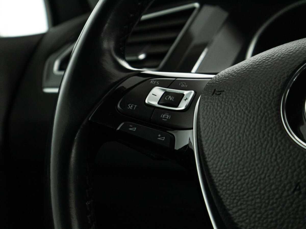 Купить Volkswagen Tiguan с пробегом. Фото: #17