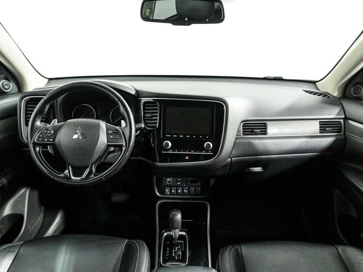 Купить Mitsubishi Outlander с пробегом. Фото: #12