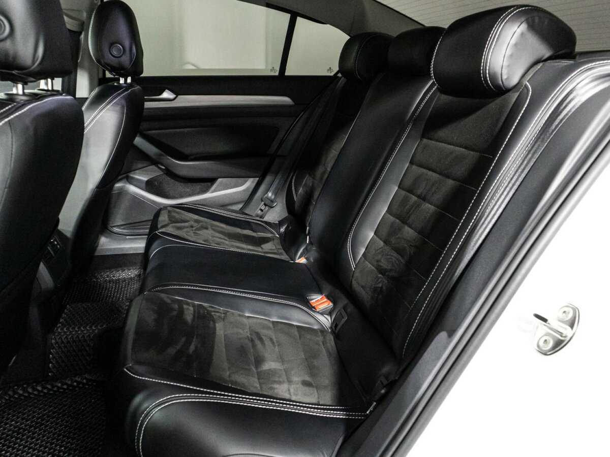 Купить Volkswagen Passat с пробегом. Фото: #9