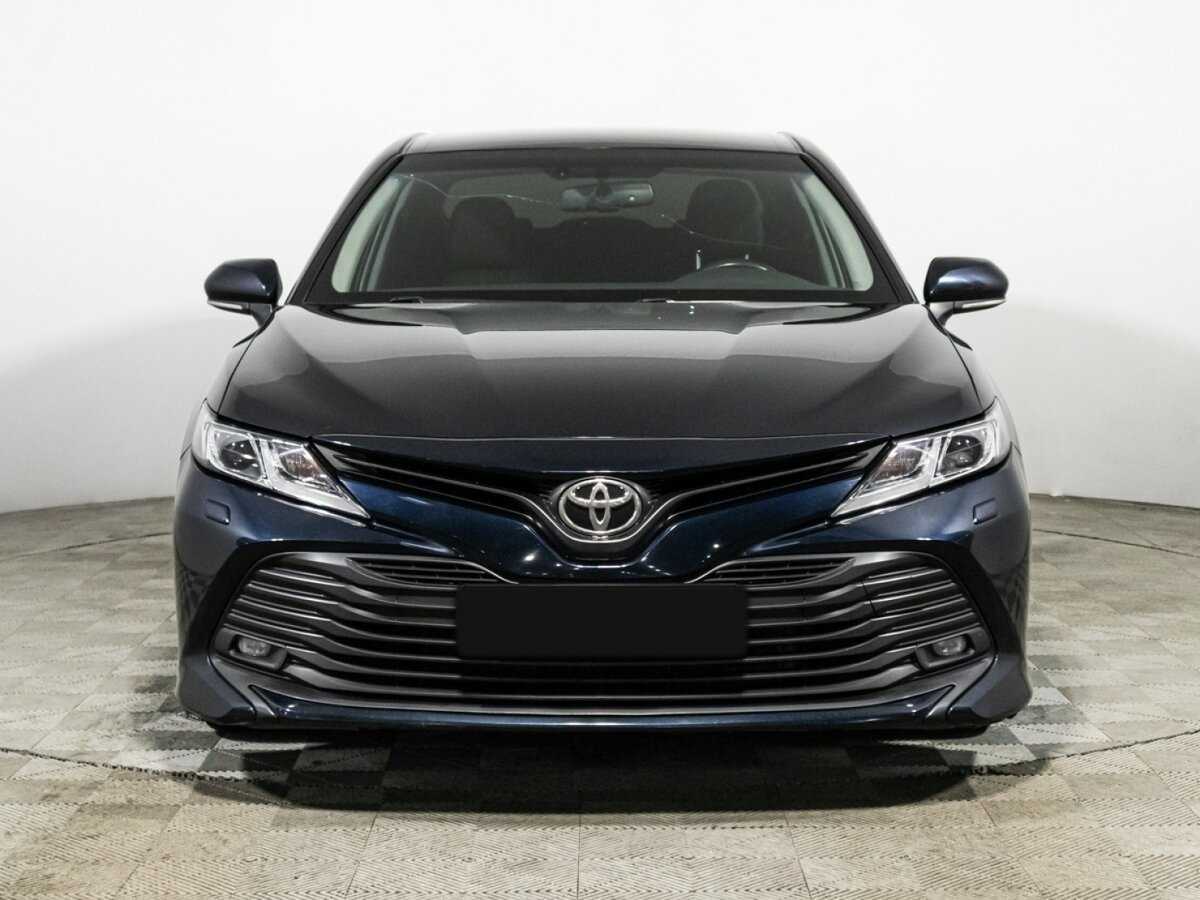 Купить Toyota Camry с пробегом. Фото: #1