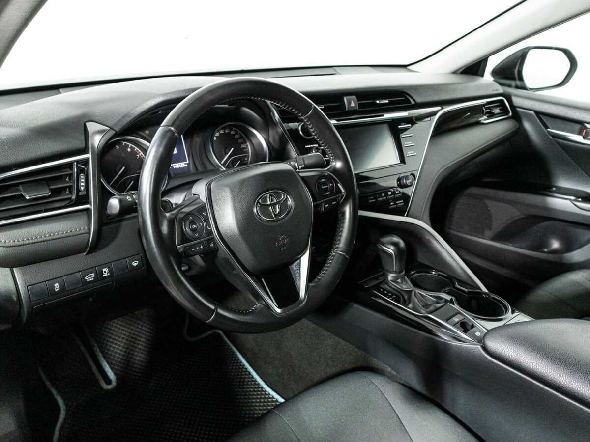 Купить Toyota Camry с пробегом. Фото: #10