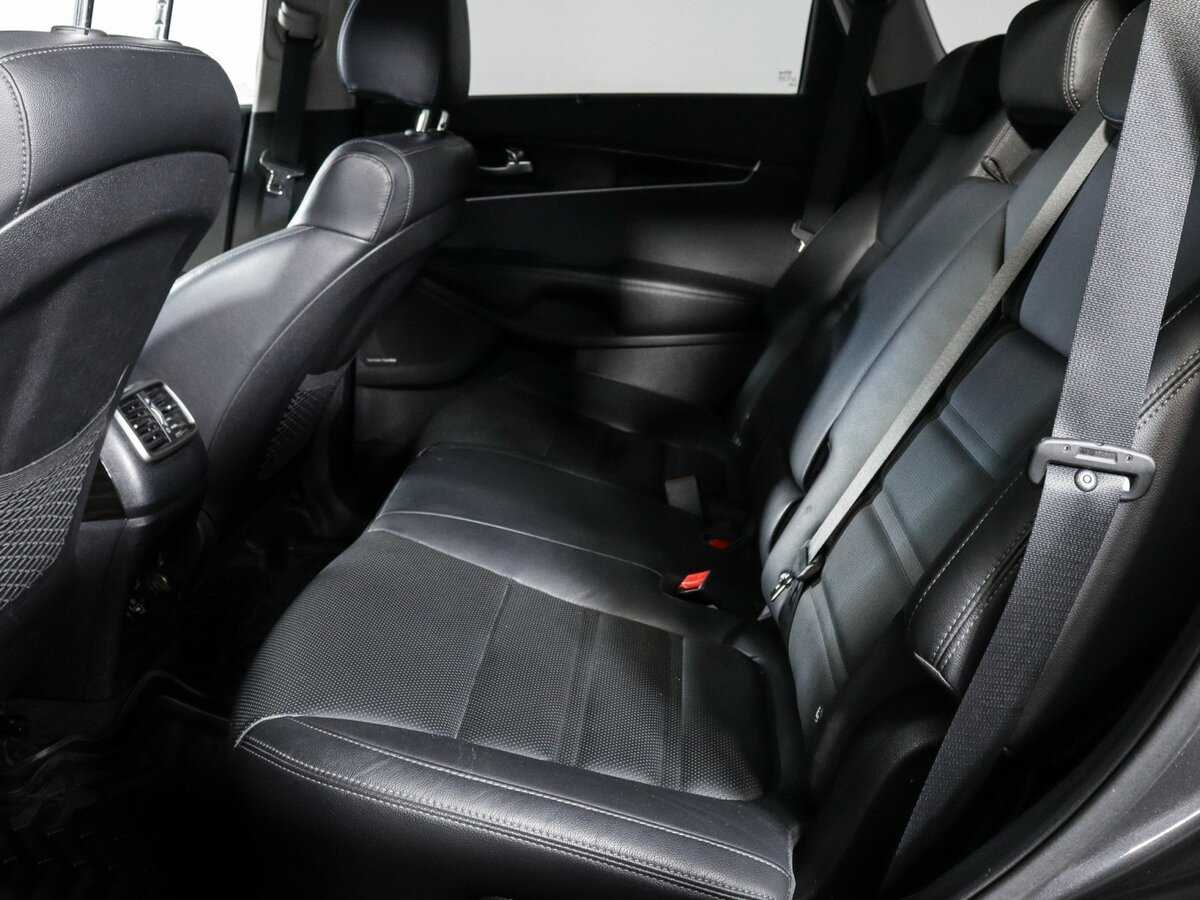 Купить Kia Sorento с пробегом. Фото: #6