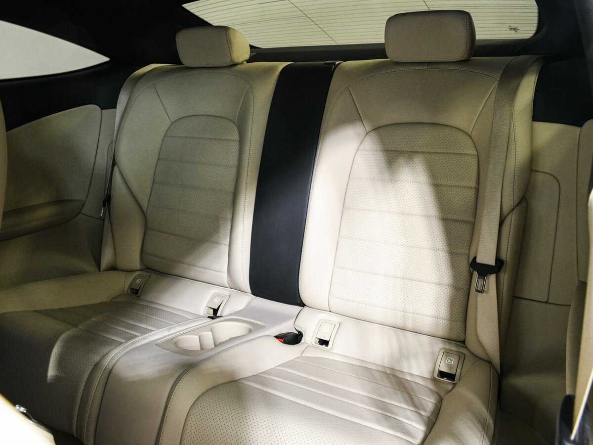 Купить Mercedes-Benz C-Класс с пробегом. Фото: #10