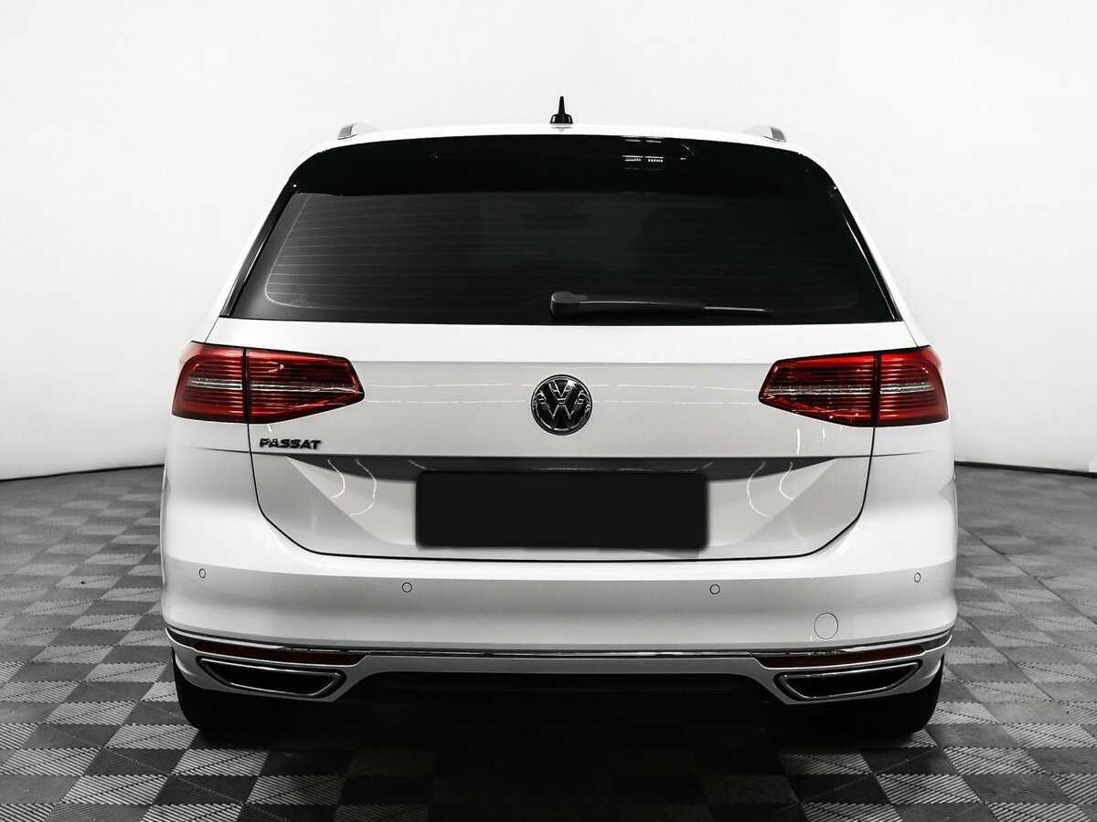 Купить Volkswagen Passat с пробегом. Фото: #5