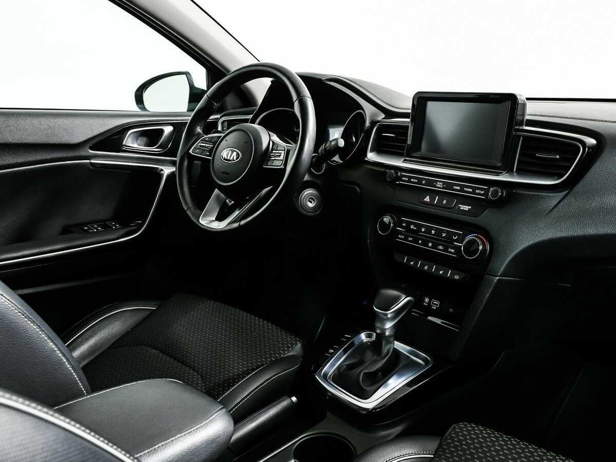 Купить Kia Ceed с пробегом. Фото: #8