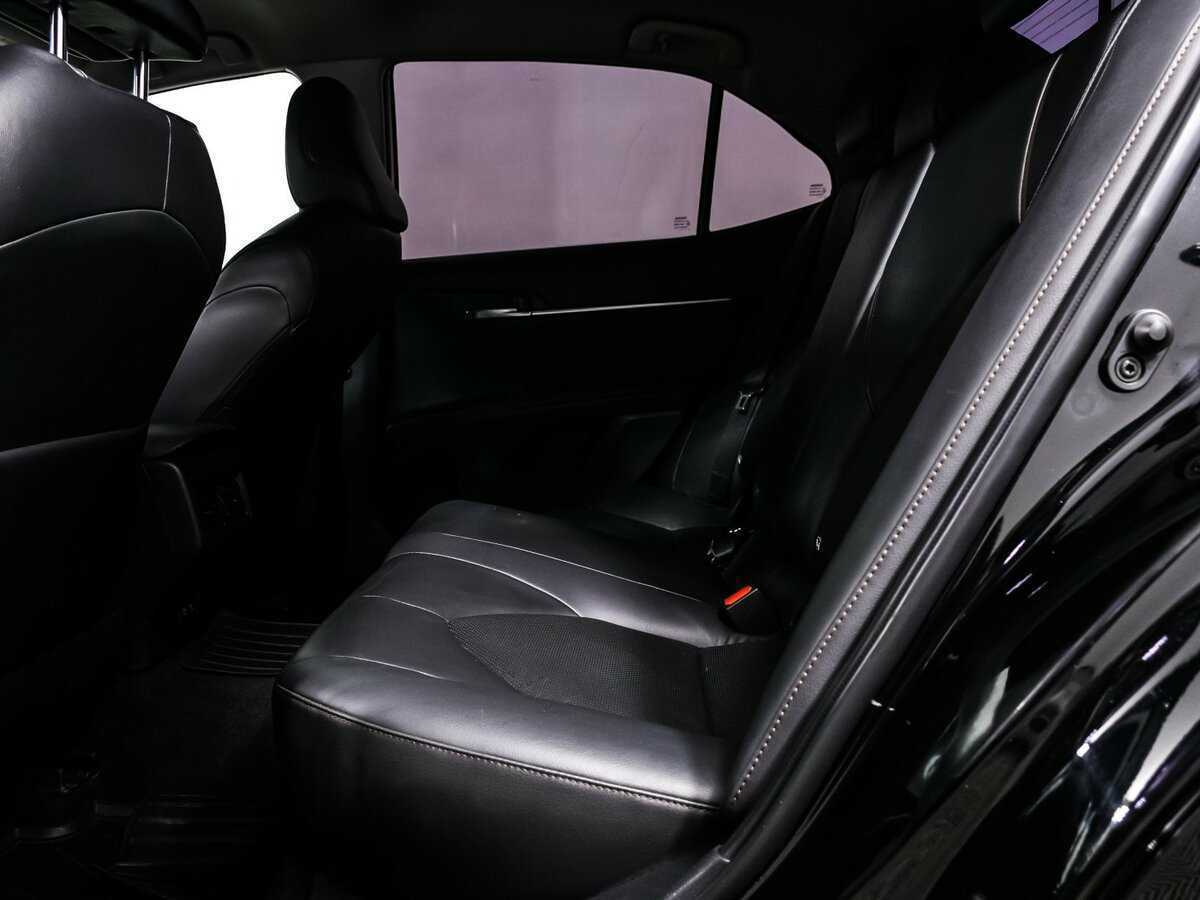 Купить Toyota Camry с пробегом. Фото: #11