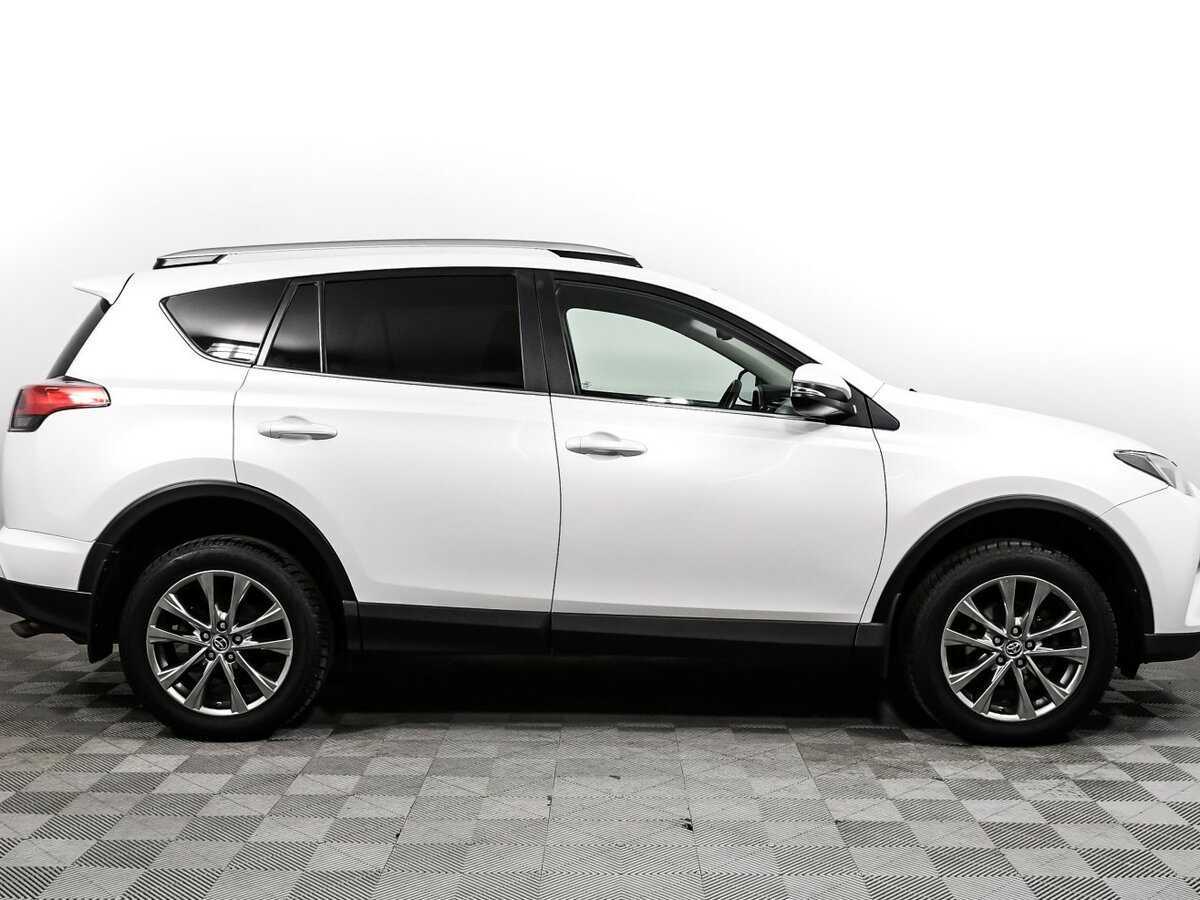 Купить Toyota RAV4 с пробегом. Фото: #3