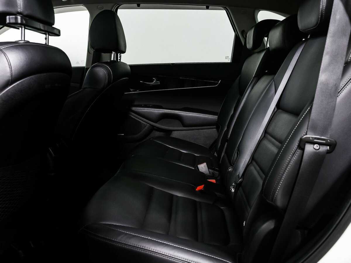 Купить Kia Sorento с пробегом. Фото: #12