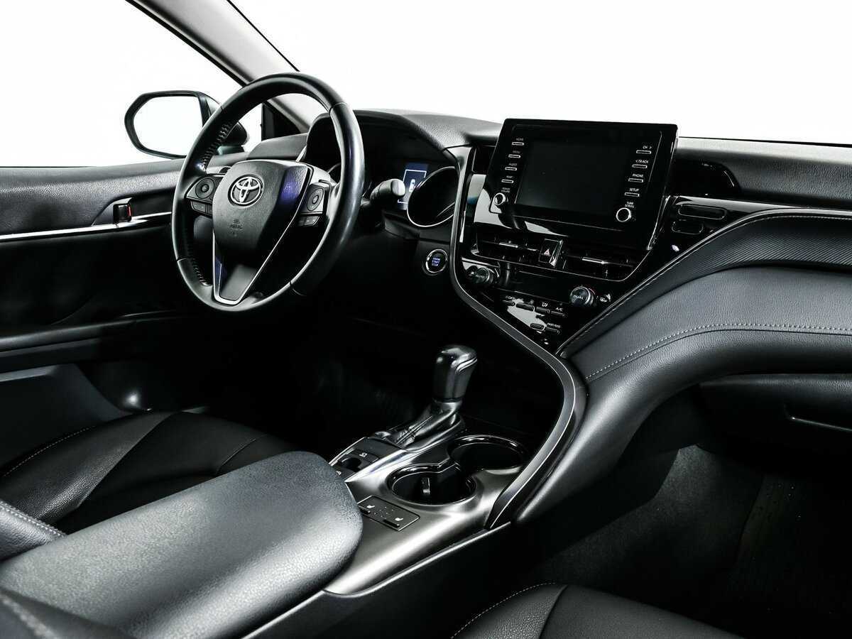 Купить Toyota Camry с пробегом. Фото: #8