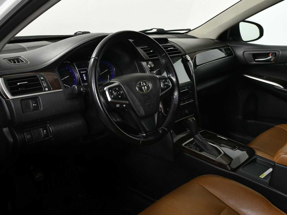 Купить Toyota Camry с пробегом. Фото: #9