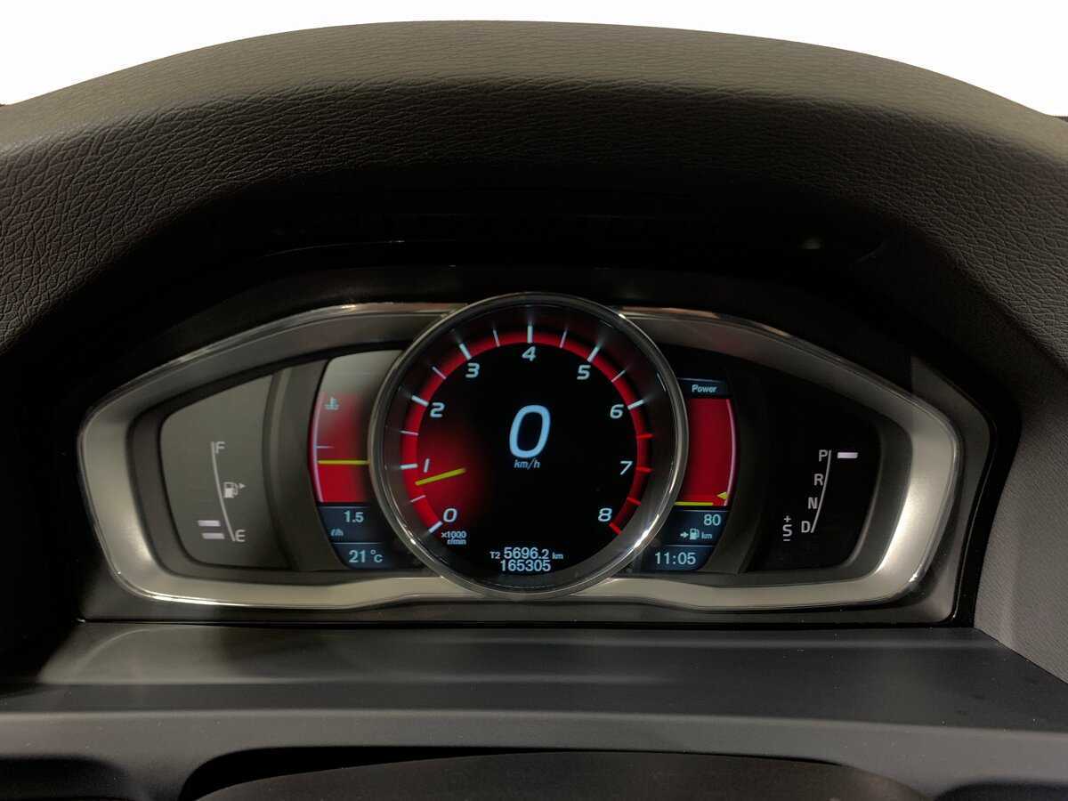 Купить Volvo S60 с пробегом. Фото: #13