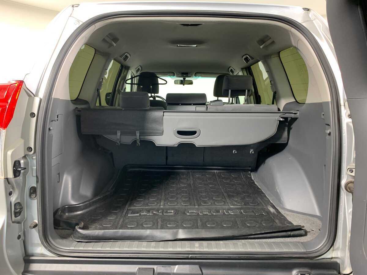 Купить Toyota Land Cruiser Prado с пробегом. Фото: #16