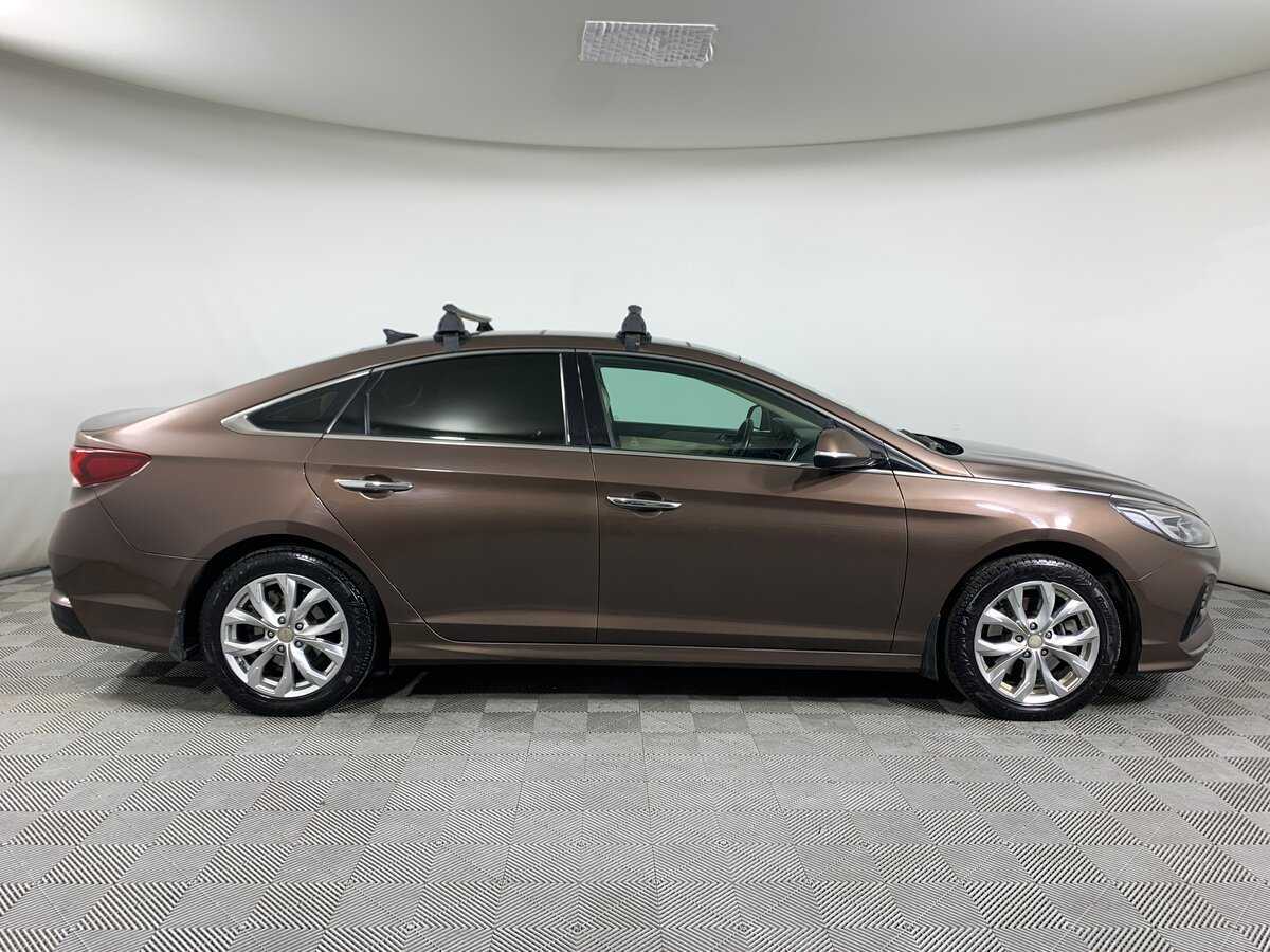 Купить Hyundai Sonata с пробегом. Фото: #3