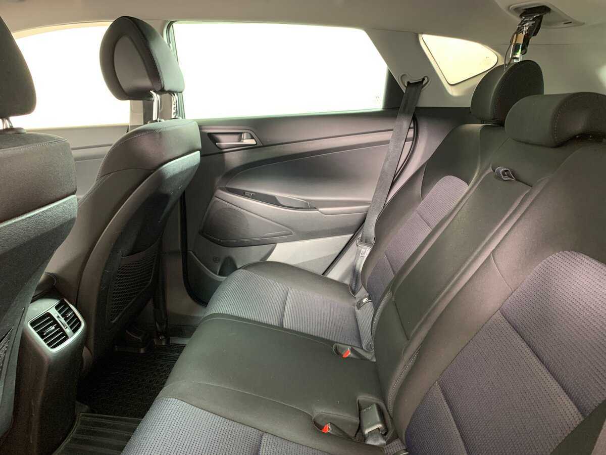Купить Hyundai Tucson с пробегом. Фото: #18