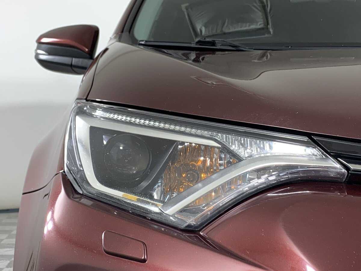 Купить Toyota RAV4 с пробегом. Фото: #9