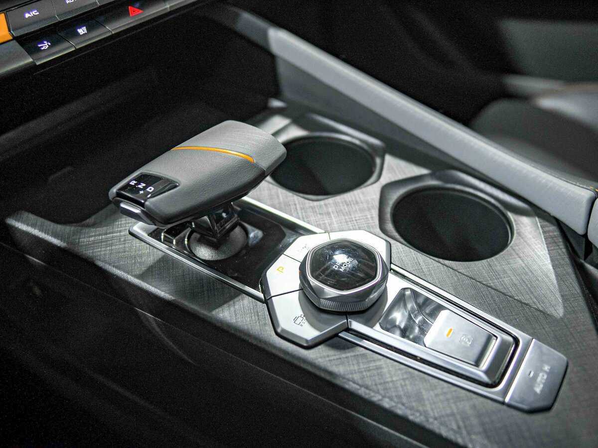 Купить Changan UNI-V с пробегом. Фото: #14