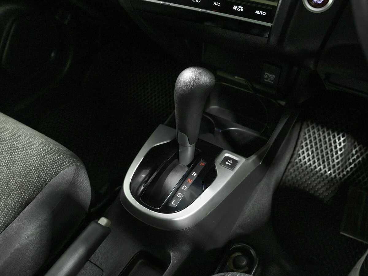 Купить Honda Fit с пробегом. Фото: #10