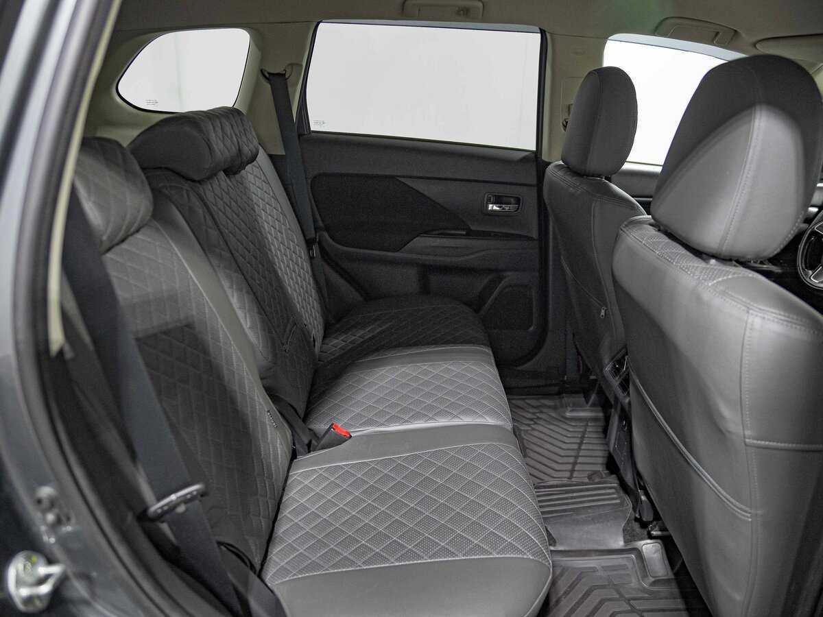 Купить Mitsubishi Outlander с пробегом. Фото: #16