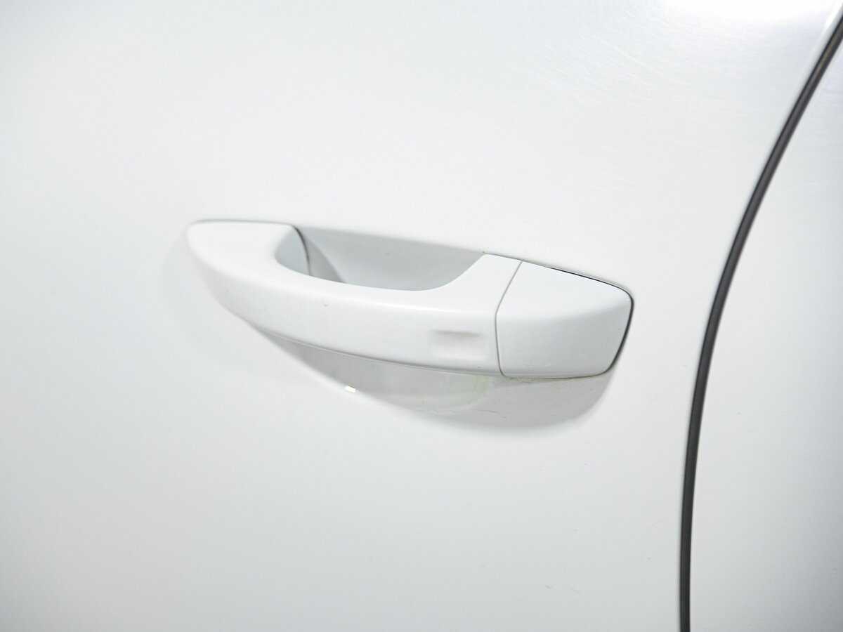 Купить Volkswagen Touareg с пробегом. Фото: #21