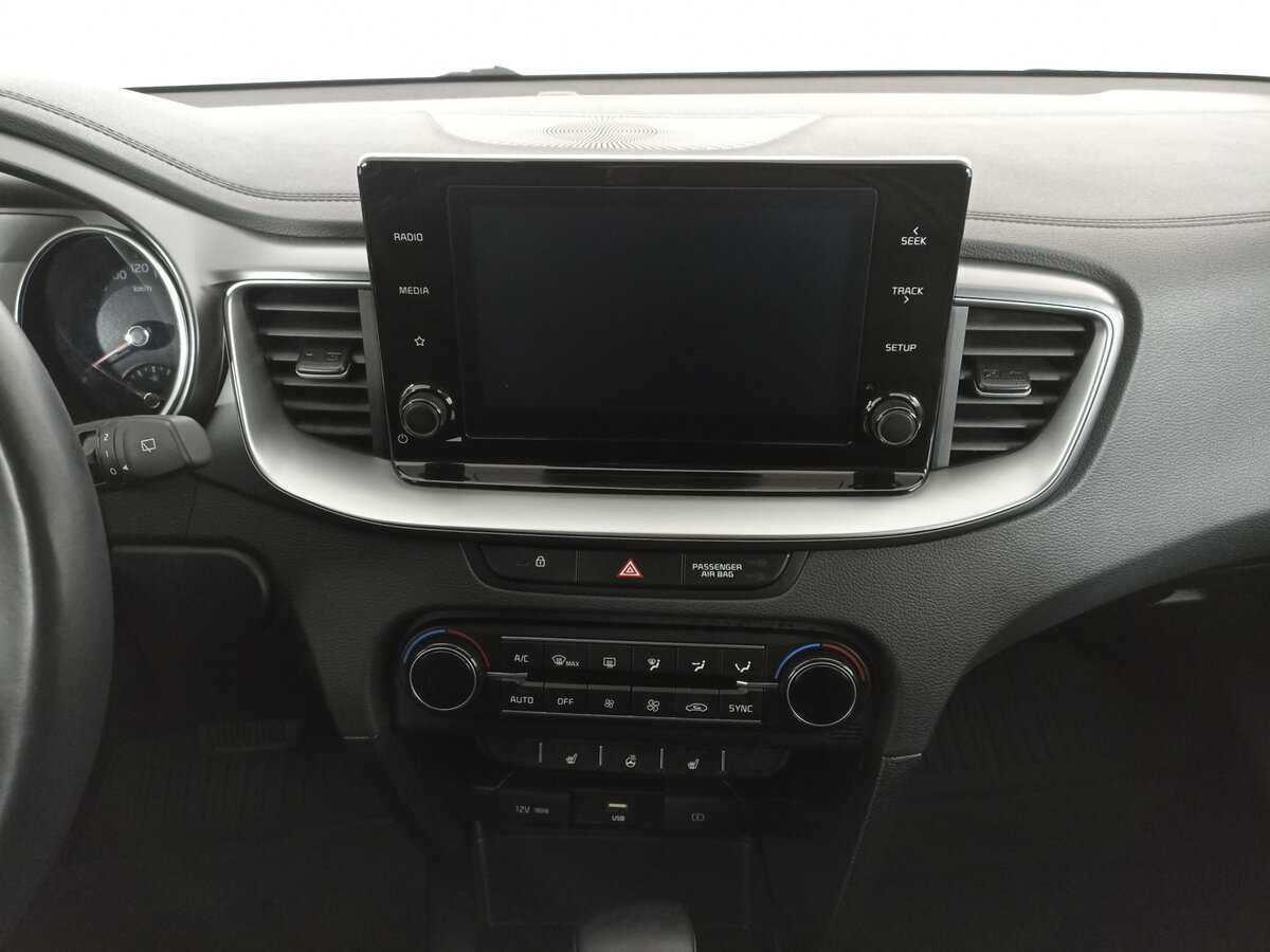 Купить Kia Ceed с пробегом. Фото: #14