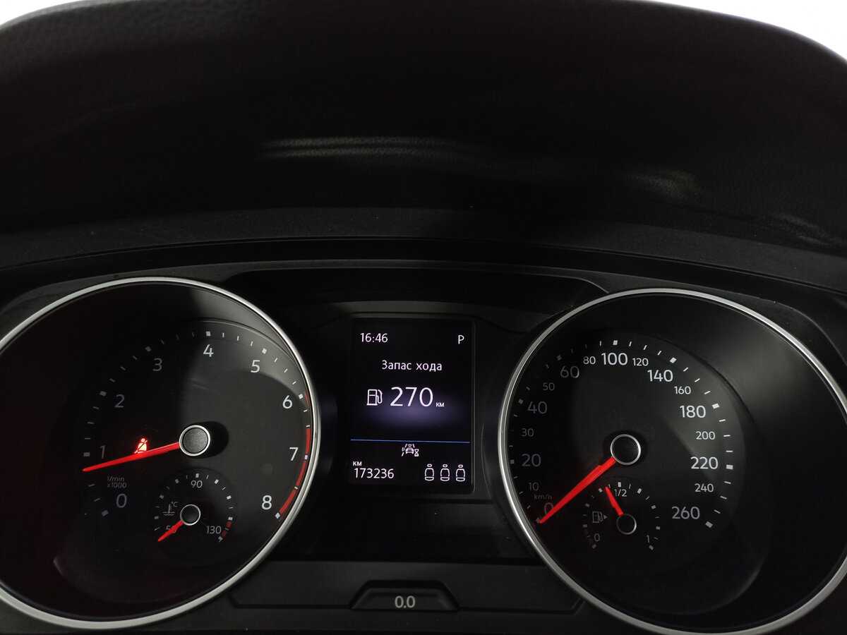 Купить Volkswagen Tiguan с пробегом. Фото: #12