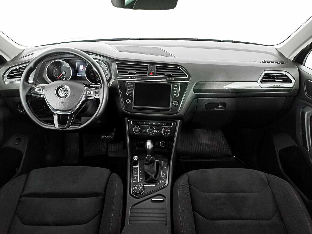 Купить Volkswagen Tiguan с пробегом. Фото: #10