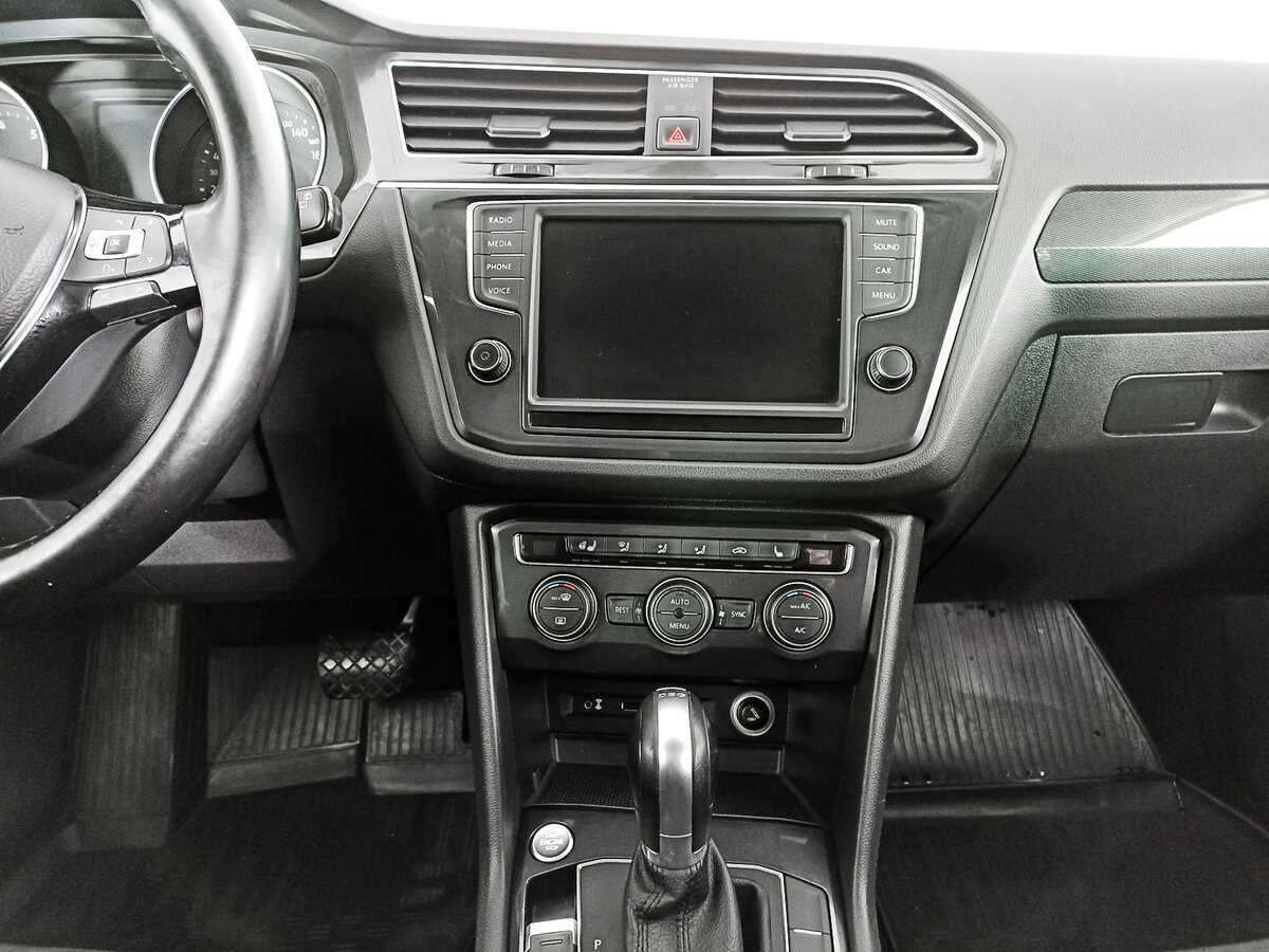 Купить Volkswagen Tiguan с пробегом. Фото: #11