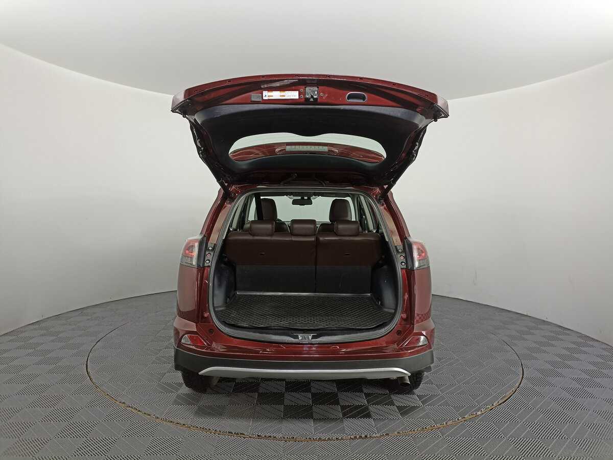 Купить Toyota RAV4 с пробегом. Фото: #9