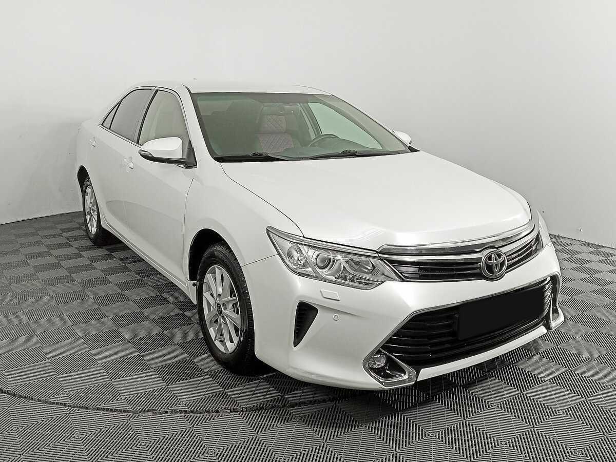 Купить Toyota Camry с пробегом. Фото: #2