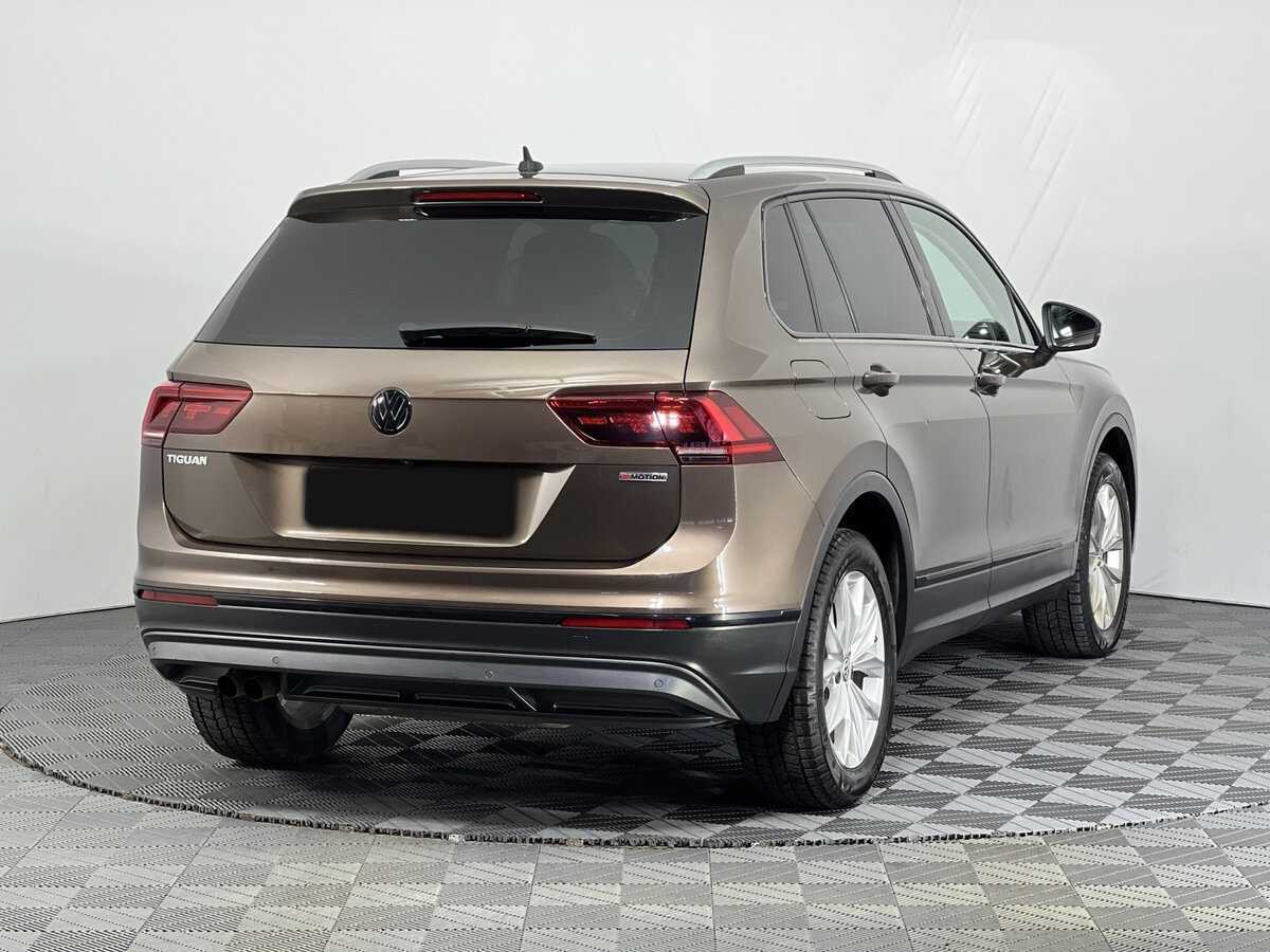 Купить Volkswagen Tiguan с пробегом. Фото: #3